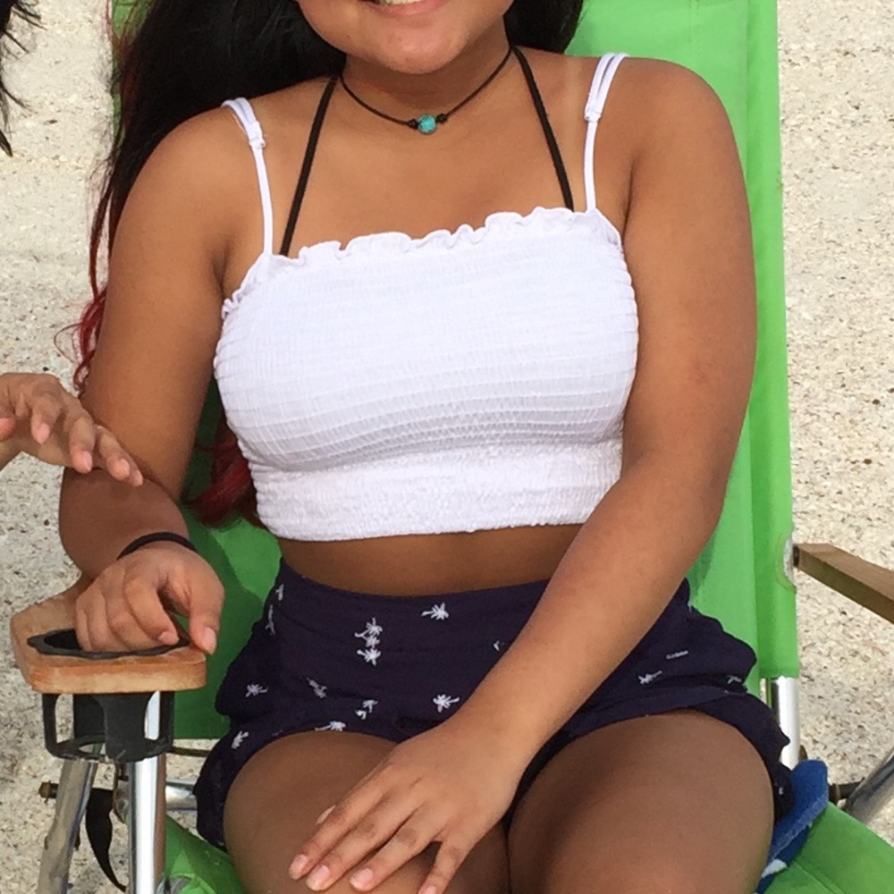 white ruffled crop tank top